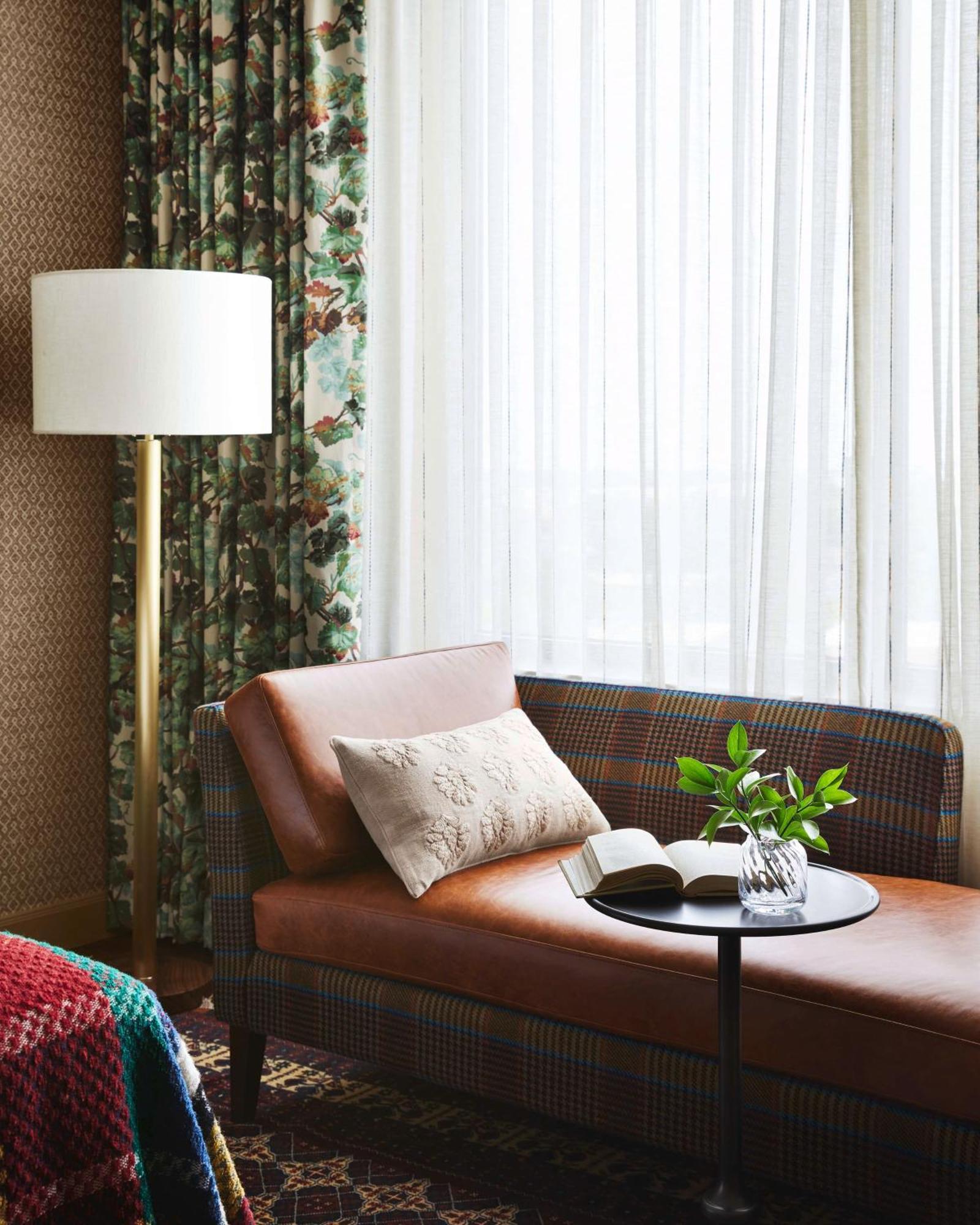 Graduate By Hilton East Lansing Hotel Exterior foto